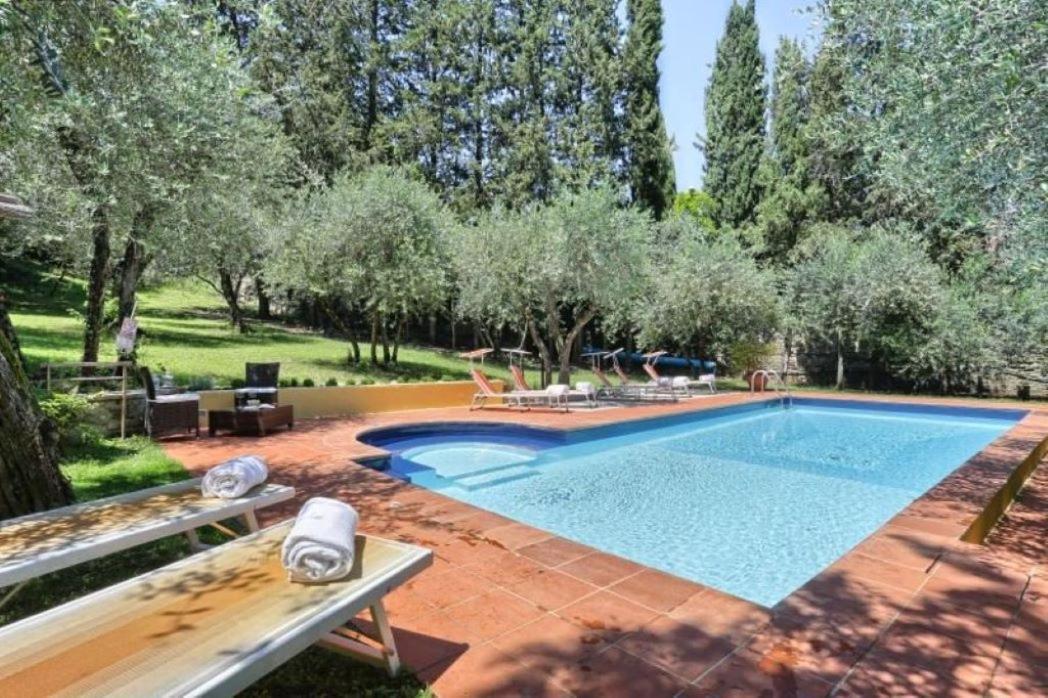 In Private Estate,shared Pool,parking,3km To Ponte Vecchio
